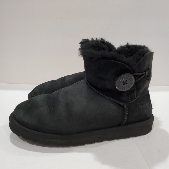 ugg 3352
